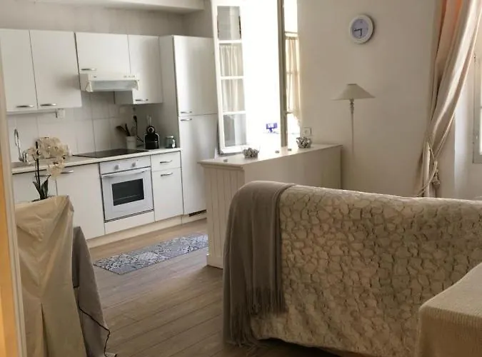 Tt Equipe Parking Coeur Apartment *